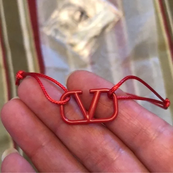 Brand New Valentino Garavani Red Bracelet - Picture 2 of 3